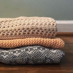 Sweater set of 3!